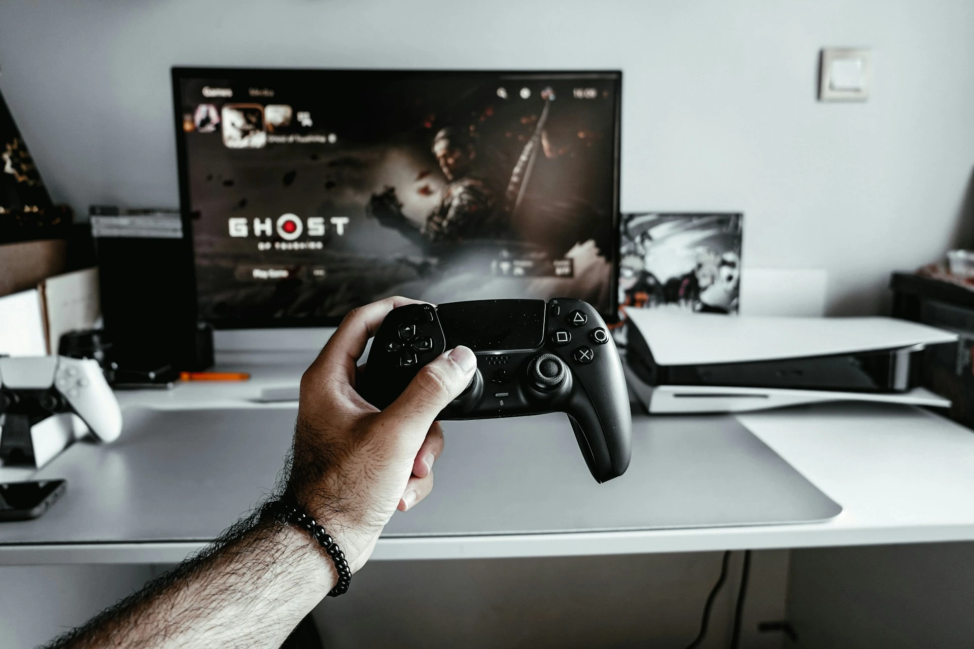 A PlayStation Bejelenti a K&ouml;zelgő J&aacute;t&eacute;kokat a State of Play Esem&eacute;nyen
