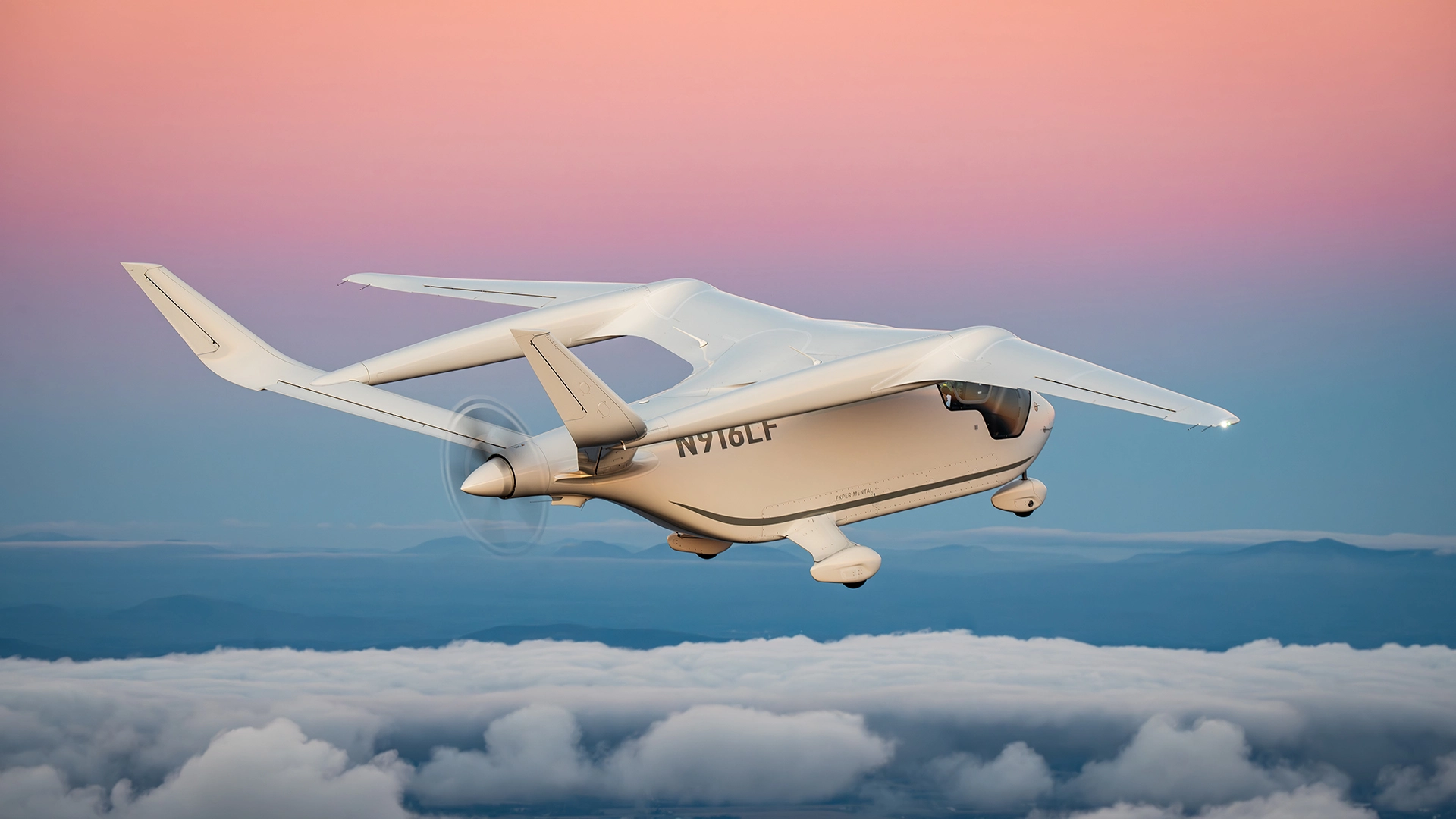 A Beta Technologies első elektromos utassz&aacute;ll&iacute;t&oacute; rep&uuml;lőg&eacute;pe landolt a New York-i rep&uuml;lőt&eacute;ren