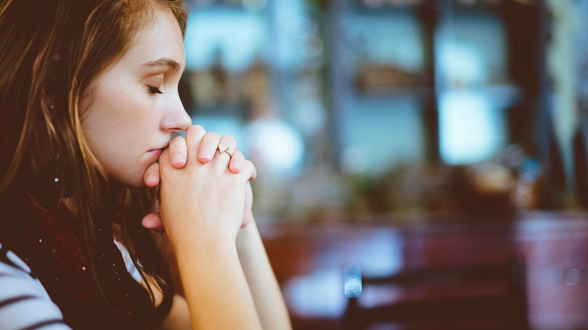 &ldquo;Faith Tech&rdquo; Vir&aacute;gzik, Ahogy Egyre T&ouml;bben T&aacute;maszkodnak Chatbotokra a Vall&aacute;si &Uacute;tmutat&aacute;s&eacute;rt